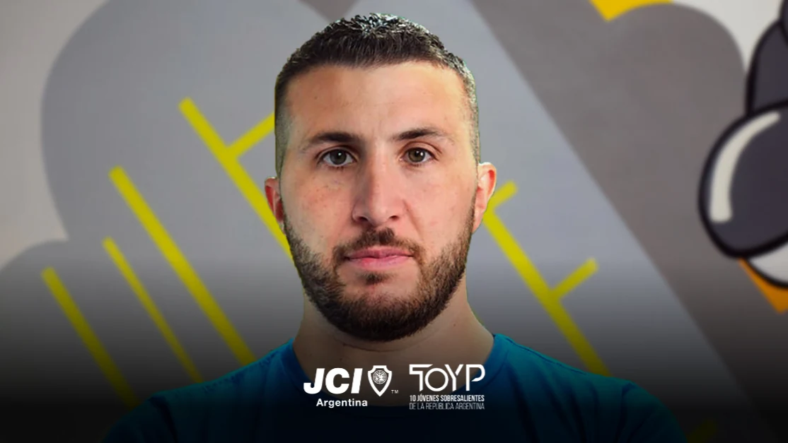 Danilo Vezzoni recognized by JCI Argentina as an Outstanding Young Person in 2024